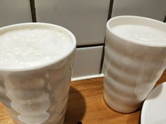 现磨豆浆-凤起龙游老面包子(凯德晶品店)