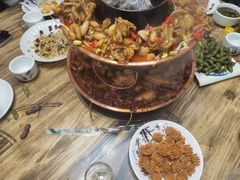 -超越炭火牛蛙火锅鸡(河东店)