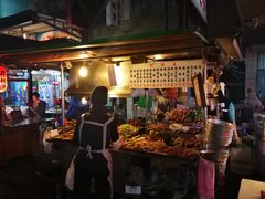 -六合夜市