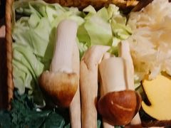 -晓宇重庆火锅(西安荟聚店)