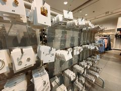 -H&M(天一广场店)