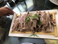 -苏莱特色牛骨滩羊手抓馆(长城东街总店)