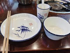 -亿诣蝎府炸酱面羊蝎子火锅(酷车小镇店)