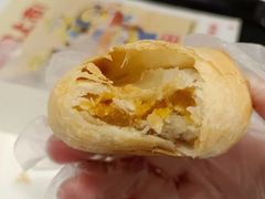 咸蛋黄流心酥饼装兑换券-肯德基(凯德国贸店)