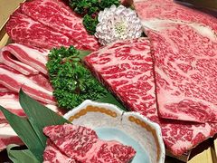 -铭牛烧肉·和牛海鲜自助(高新月牙湖店)