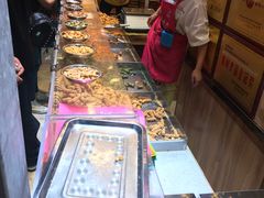 自助取餐区-陈昌银麻花(较场口夜市店)