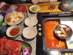 -老牌坊云南鱼豆花火锅(哈西万达店)