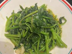 -川流不息·地道川菜·小龙虾(新松江路店)