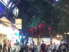 -八一路好吃街(雨田商务大厦店)