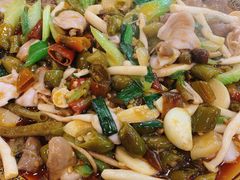 -老来福·非遗酸汤兔(凯旋路店)