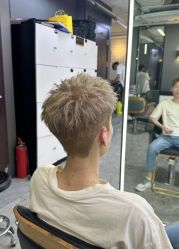 -藤野造型烫发染发