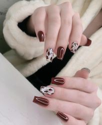 -桃色美甲沙龙