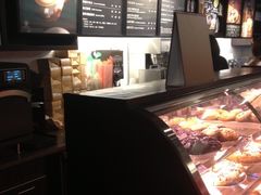 -星巴克(浦东机场T2到达店)