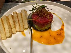 牛肉塔塔配牛油果黑橄榄酱-Solo(衡山路店)