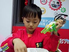 -童程童美·信息学竞赛·乐高机器人编程(昆明高新校区)