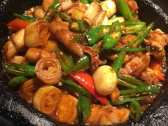 黑椒石锅牛蛙-蘇小主(徐州万达店)