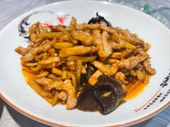 鱼香肉丝-大隐隐于市私房菜(保和小区店)