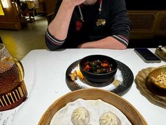 黑猪鲜肉小笼包-桂满陇·手作小笼包&江南叫花鸡(中山公园店)