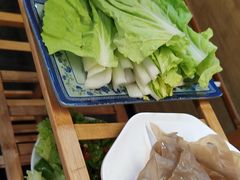 -有一锅·野生菌黑山羊腊排骨火锅(古城北门店)