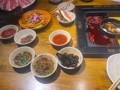 -老牌坊云南鱼豆花火锅(嵩山店)
