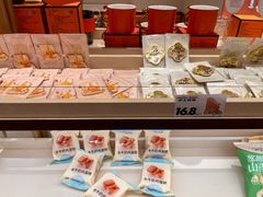 -沪上阿姨·臻选茶饮(上海环球港店)