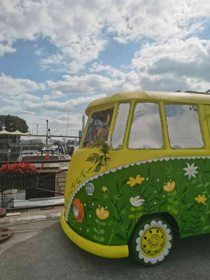 太古仓码头-"太古仓码头坐落于海珠区珠江边,坐地铁的话.