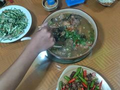 -凤百年大骨鸡饭庄