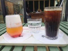 糖房落日奶盖茶-糖房咖啡(南锣鼓巷店)