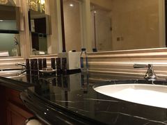 -广州富力丽思卡尔顿酒店