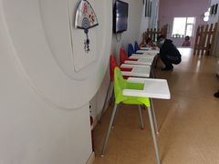 -兜莱·亲亲袋鼠国际早教