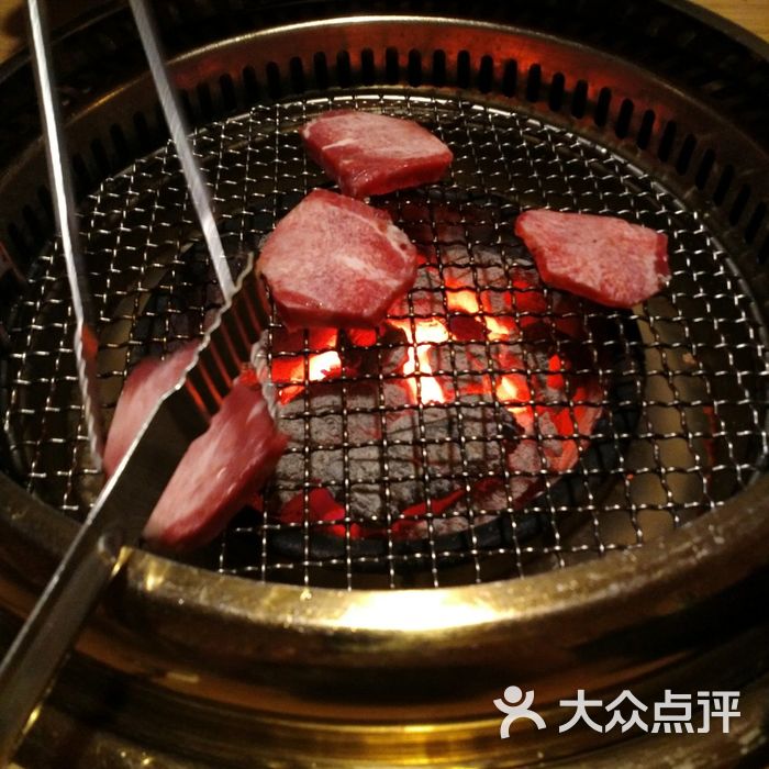 牛匠屋日式炭火烧肉