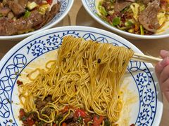 -李与白包子铺(桐梓林店)