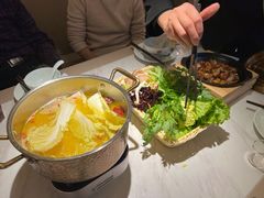 -荷花亭·湖北融合菜(中商广场店)