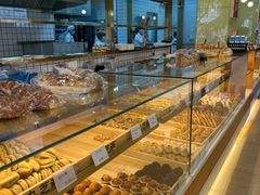 面包甜点陈列柜-九芝斋(解放路店)