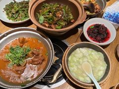 -吃饭皇帝大土家民族菜(正大广场店)