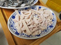 牛心顶-大戚饭店(泰华路店)