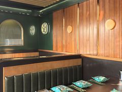 -曼听小寨海鲜烧烤·大连辣炒大王(盖州街店)