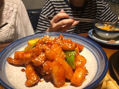 清迈菠萝咕噜肉-觅山云南菜(泊富ICITY店)