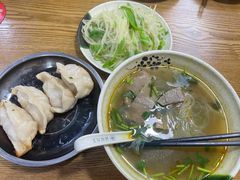 -黄阿姨锅贴大王(万航渡路店)