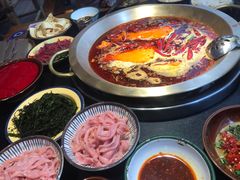 -王婆乔鲜鱼自助火锅(蜀汉路店)