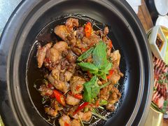 -老滇山寨•云南特色菜•地方菜•民族风情歌舞表演(金碧店)