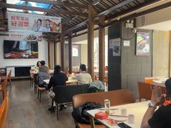 -阿瓦山寨·湘菜现炒·剁椒鱼头王(咸阳总店)