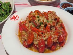 -肥肥虾庄·金牌油焖大虾(汉街SKP店)