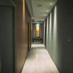 -苑苑vbeauty科技美容SPA