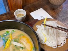 -银米·云南传统过桥米线(双廊黑金冠店)