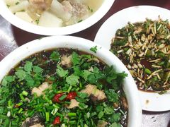 萝卜炖肘子-荣生萝卜汤饭店