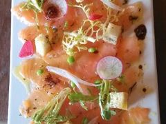 烟熏三文鱼-浦鸿会尚莊亲子餐厅(碧云店)