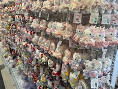 -义乌小商品批发市场(中国小商品城·篁园服装市场店)