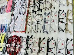 -潘多拉眼镜·蔡司依视路明月(潘家园店)