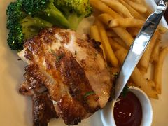 -WOLFGANG PUCK KITCHEN & BAR(迪士尼小镇店)